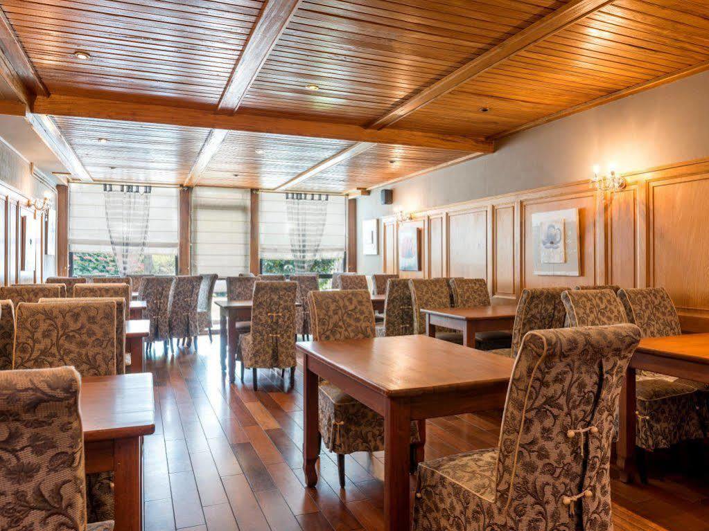 Logis Hotel La Grassinais Сен-Мало Экстерьер фото